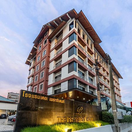 The President Hotel At Chokchai 4 Бангкок Экстерьер фото