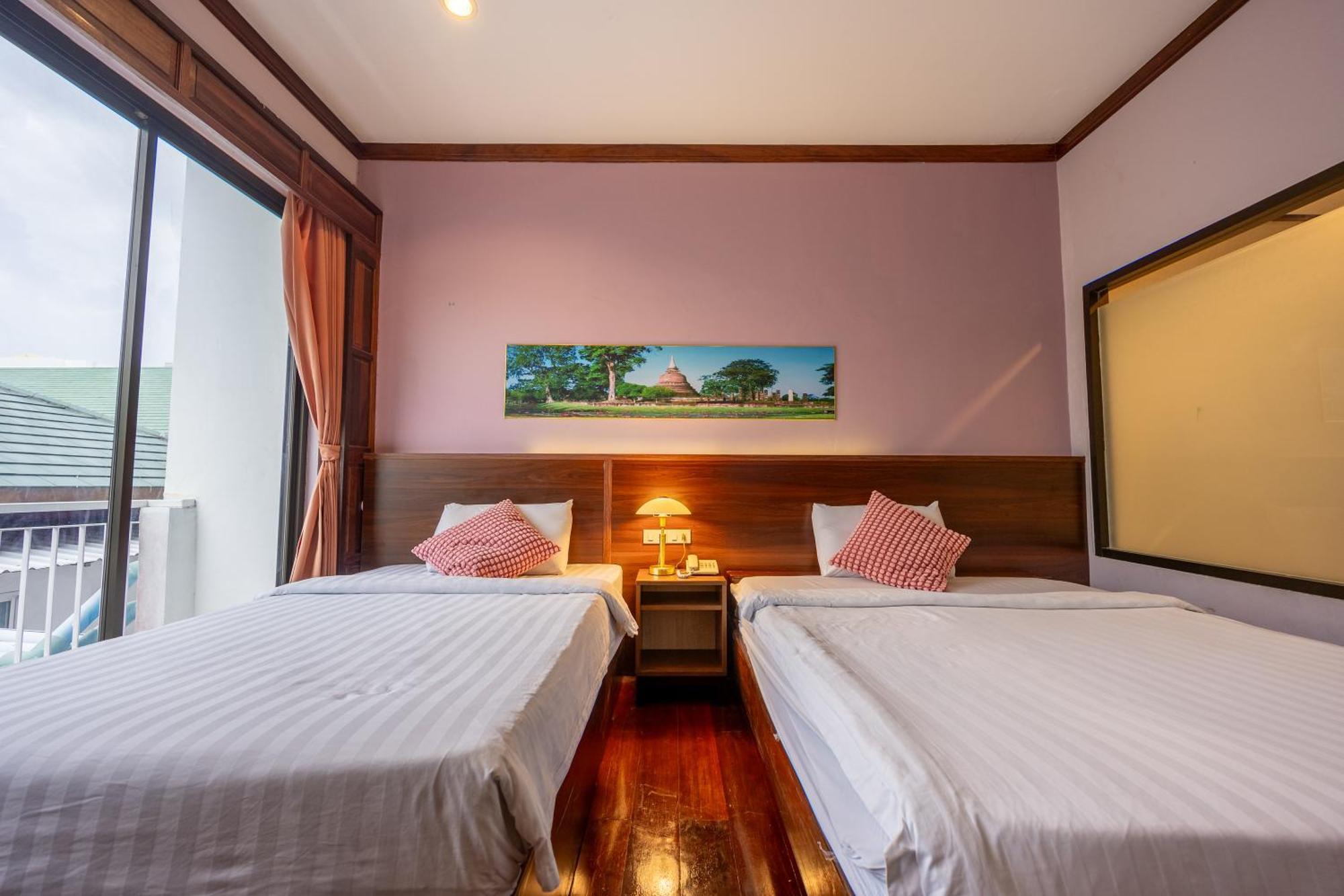 The President Hotel At Chokchai 4 Бангкок Экстерьер фото